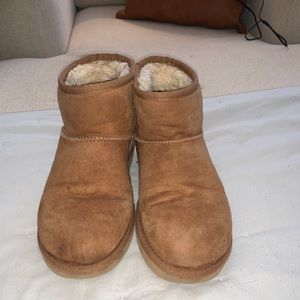 Uggs size 6